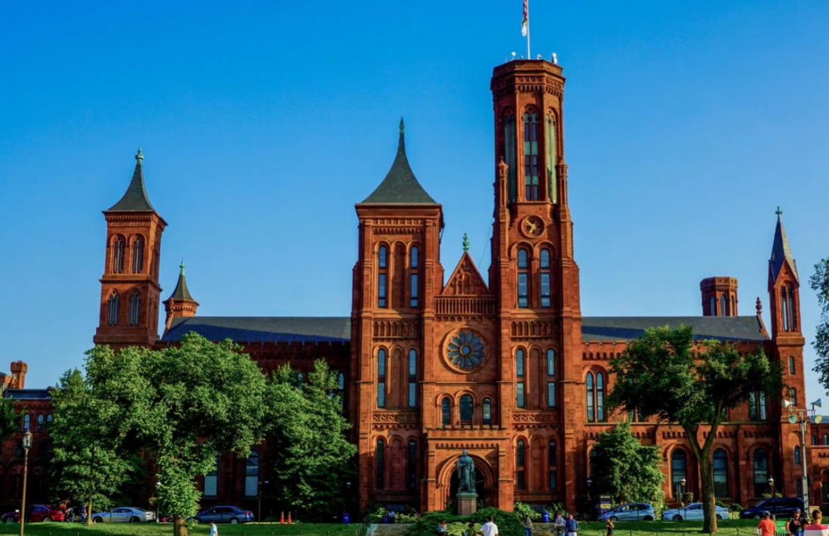 Can “Patriotism” and “History” Co-exist? The Smithsonian Case In Point